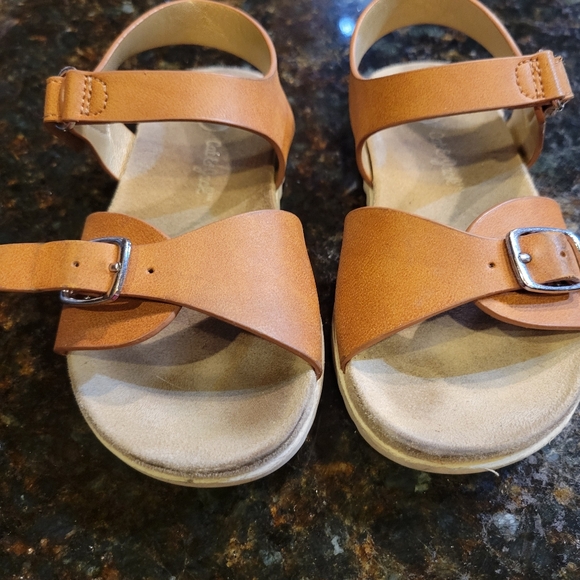 Brown Kids Sandals - Picture 8 of 11